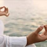 حرکات دست در یوگا ( مودرا Mudra )  و نقش آنها در تسکین درد ، مشکلات عصبی و تعادل هورمونی